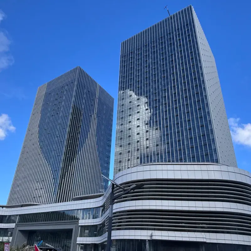 Vakiokokoiset verhoseinät